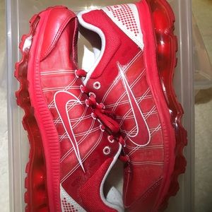 Cherry Red Nike Air Max size 7 youth.